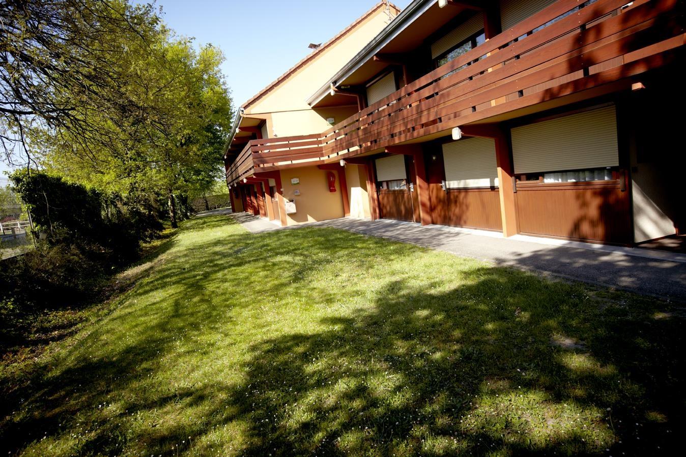 Le 2 By Hotel Akena - La Ferte Bernard Exteriör bild